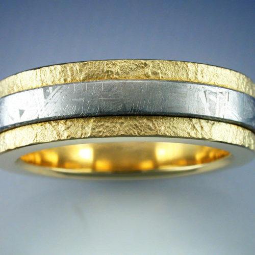 18k Gold Man’s Ring with Gibeon Meteorite