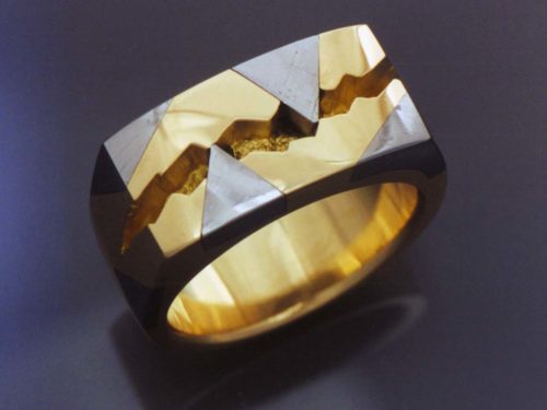 Gold and Meteorite inlay Man’s Ring