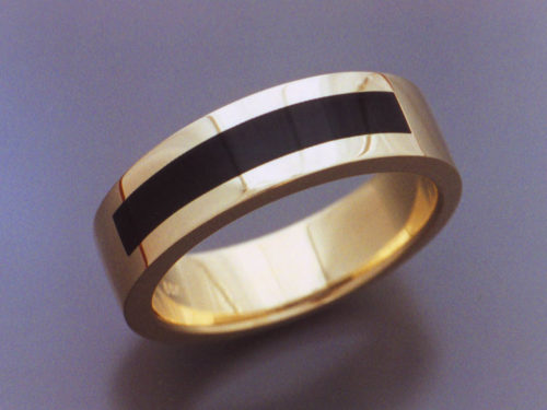 14k Gold & Black Jade Inlaid Ring
