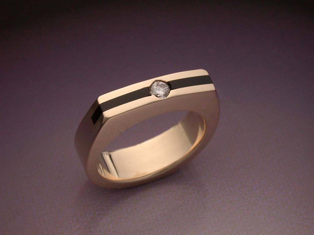 14k gold ring with diamond