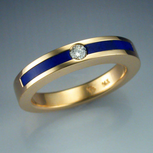 14k Gold Ring with Inlaid Lapis & Diamond