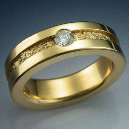 18k Gold Band with Diamond & Texture