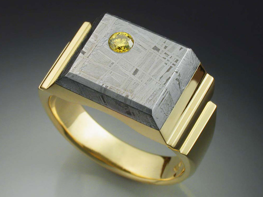 18k Gold Man’s Ring with Yellow Diamond & Meteorite
