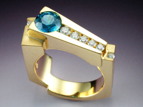 18k Gold Ring with Blue Zircon & Diamonds