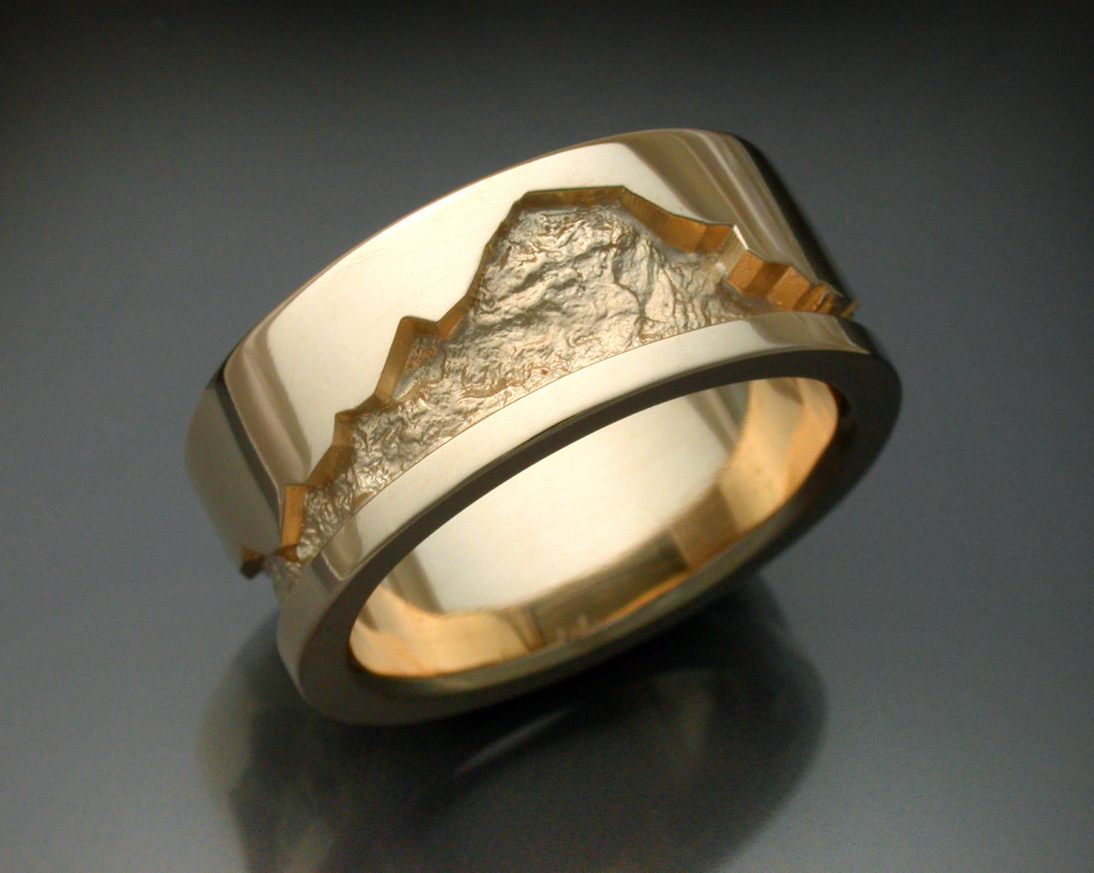 【Masa】UR-TACTICALD-RING Custom Gold Marine Corps Rings with MSgt Rank and Years of